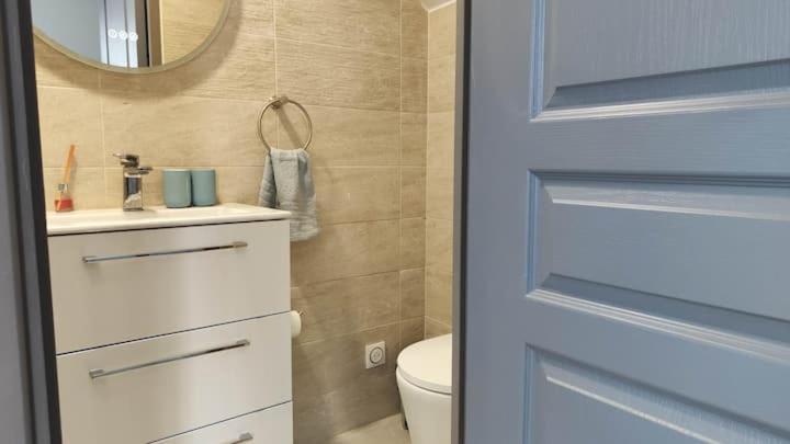 Chambre Privee Pour 4 Personnes En Banlieue Parisienne A 봉디 외부 사진